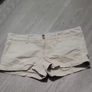 American Eagle Outfitters Tan Cargo Shorts